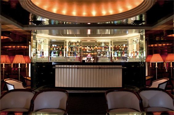 The Commodore's Art Deco bar, courtesy Commonwealth Properties