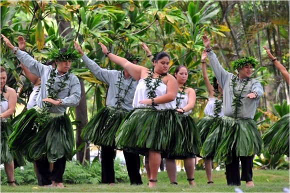 Dancers from PA�I Arts & Culture Center