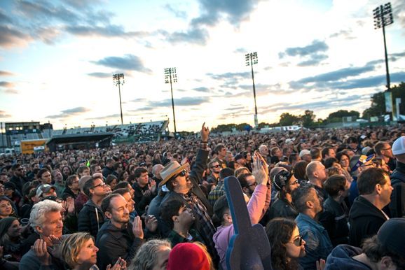 The crowd for the Replacements at Midway stadium, photo by Nate Ryan, MPR 